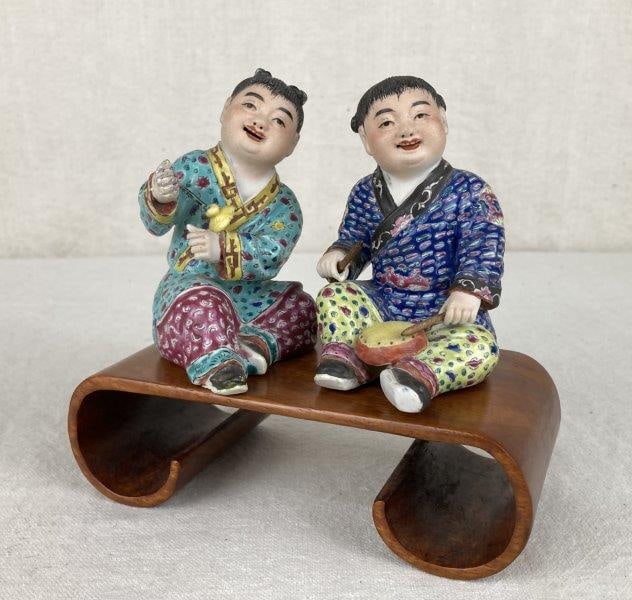 19th Century Pair of Famille Rose Chinese Figures (1 of 14)