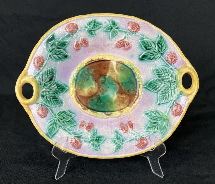 19th Century Majolica Berry Motif Bread Plate (1 of 6)