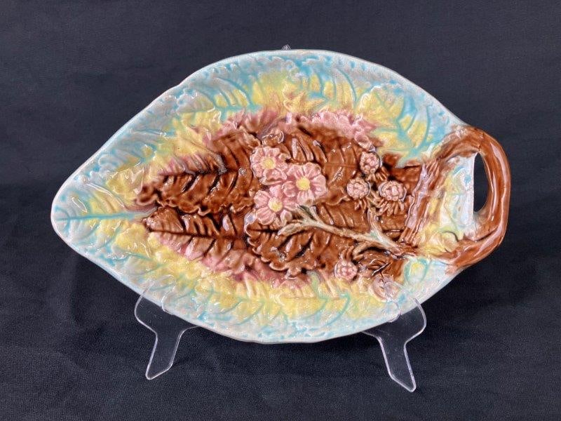 19th Century Majolica Begonia Leaf Dish (1 of 5)