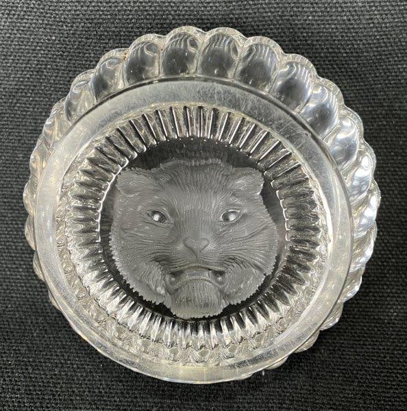 Baccarat Art Glass Paperweight with Big Cat Motif (1 of 6)