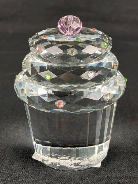 Simon Designs Crystal Cupcake (1 of 7)