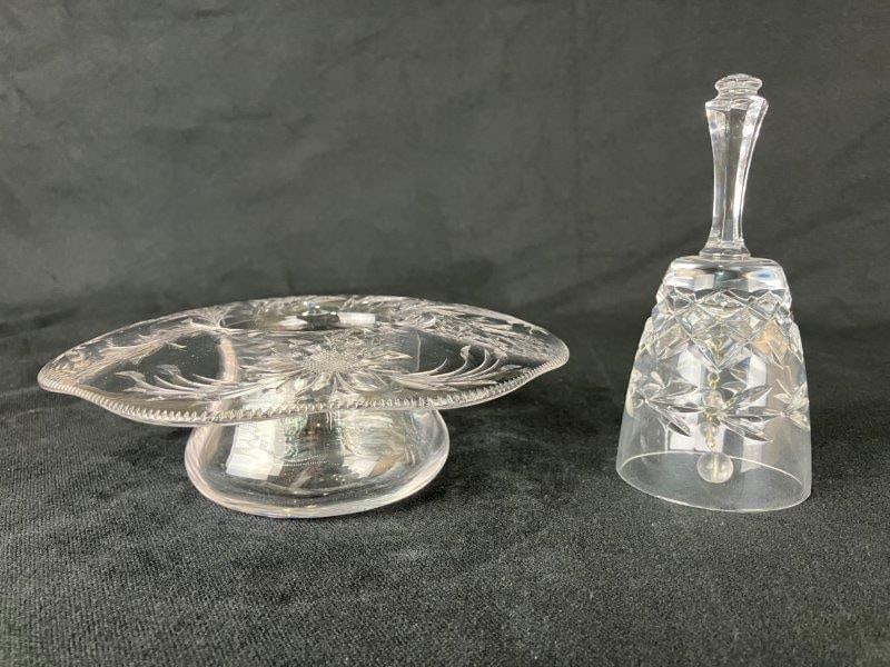 Decorative Glassware Pair (1 of 9)