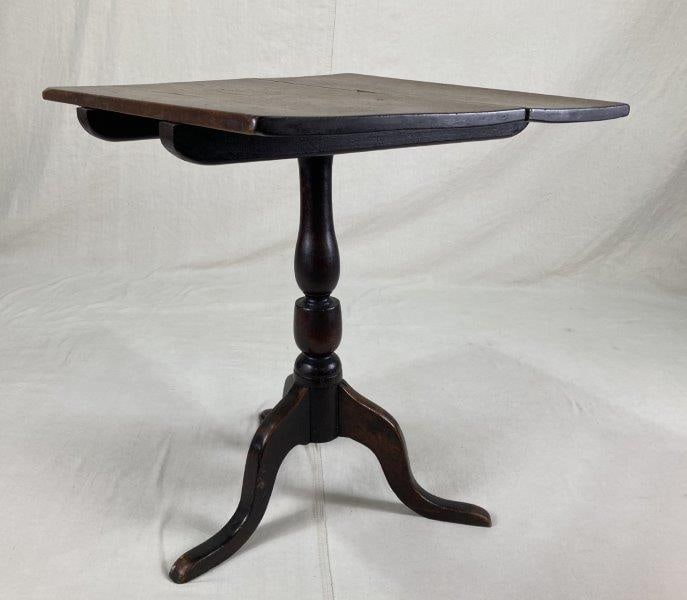 Walnut Tilt-Top Candle Stand, 19th Century (1 of 11)