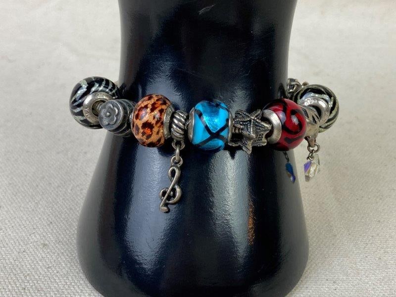 Italian Art Glass and Sterling Silver Charm Bracelet (1 of 8)