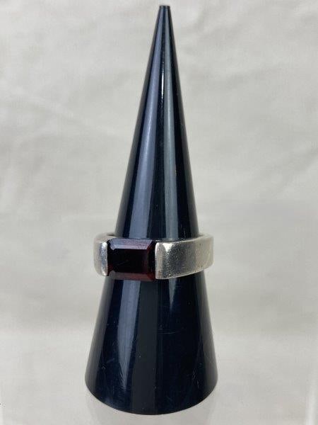 Mens Sterling Silver Garnet Ring (1 of 6)