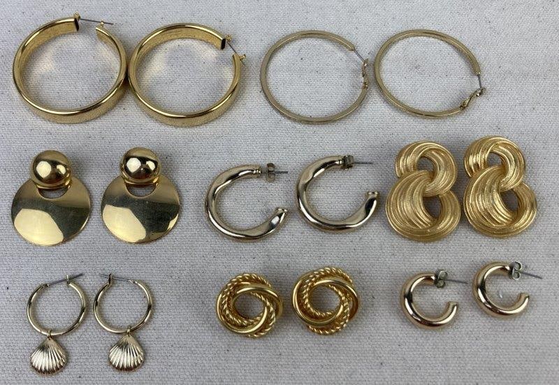 Vintage Gold-Tone Earring (1 of 7)