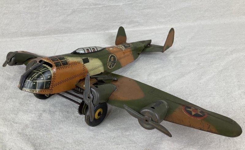 Vintage Marx Tin Litho Army Bomber (1 of 9)