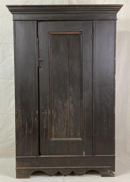 Southern Painted Wardrobe (1 of 14)