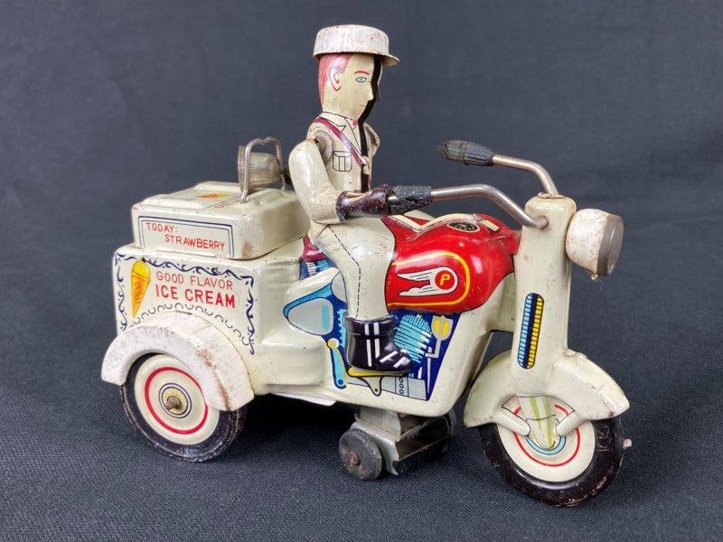 Vintage Ice Cream Motorcycle Toy (1 of 10)