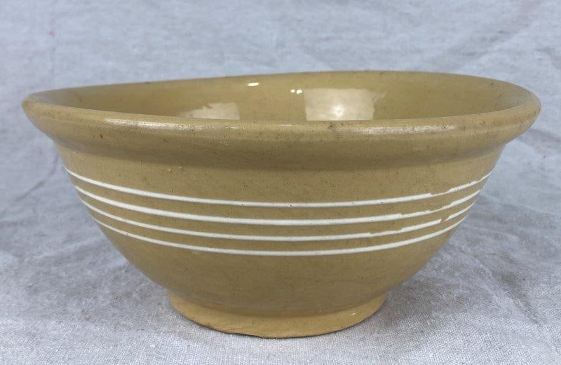 Yelloware Bowl (1 of 9)