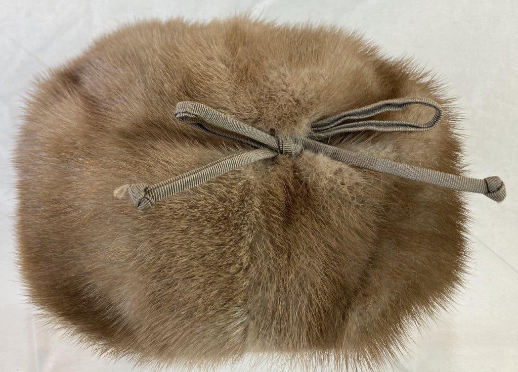 Vincent de Koven Mink Fur Pillbox Hat (1 of 7)
