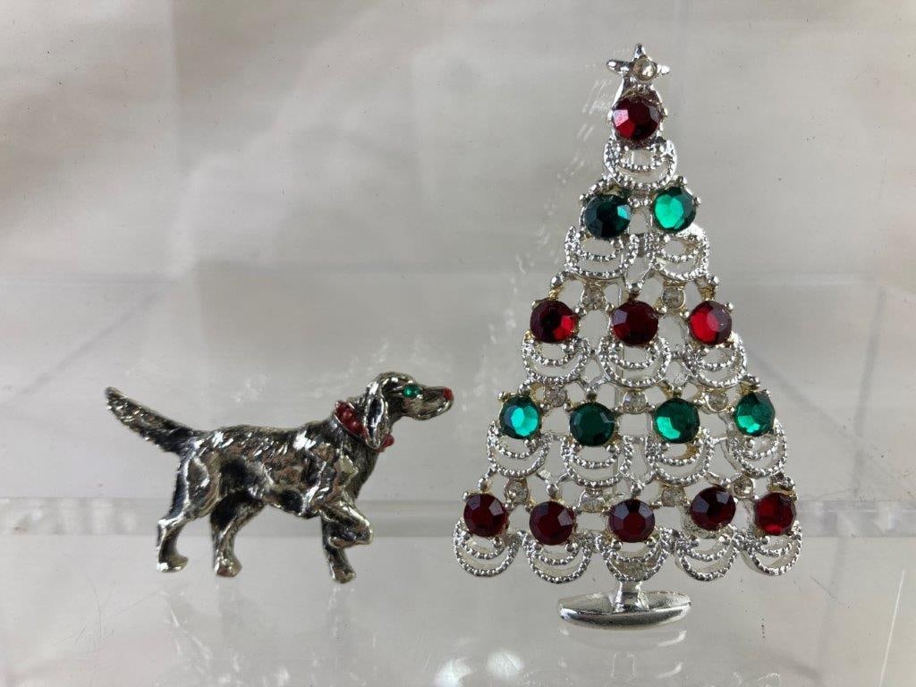 Silvertone Christmas Brooch Pair (1 of 5)