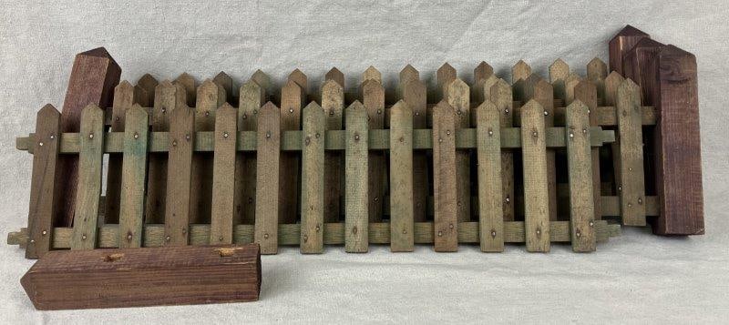 Antique Christmas Tree Fence (1 of 4)