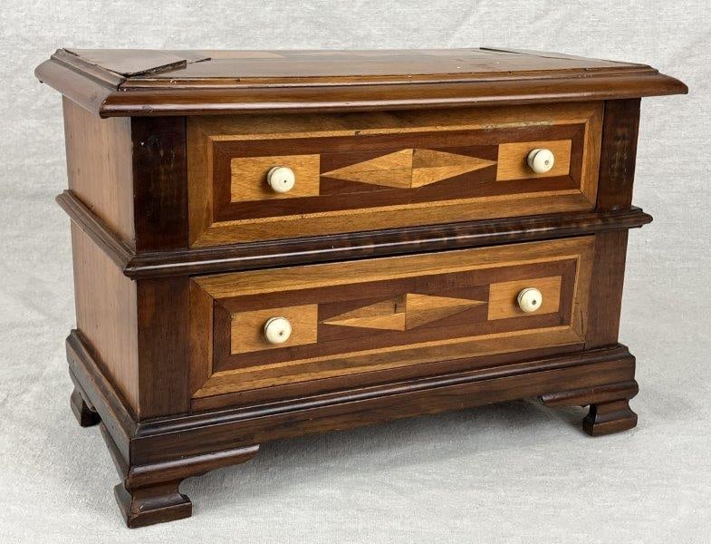 Miniature Marquetry Chest (1 of 11)