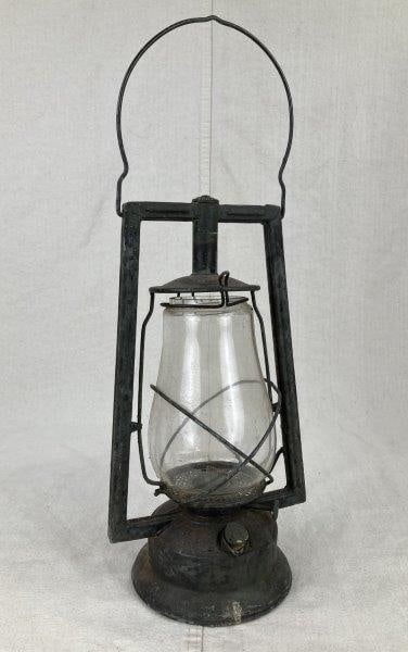Vintage Kerosene Lantern (1 of 5)