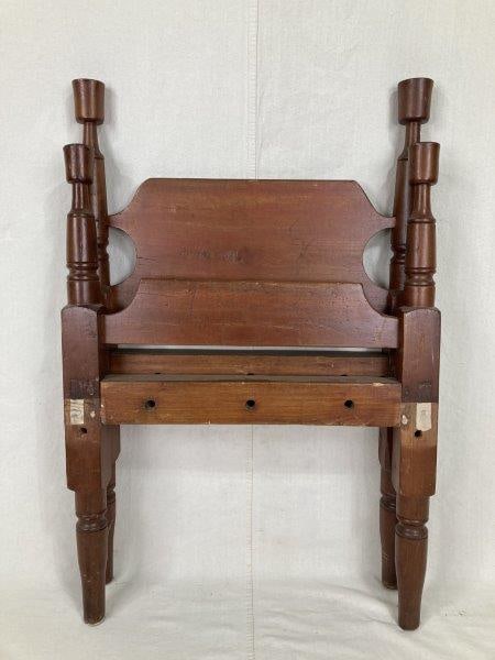 Antique Rope Bed (1 of 5)