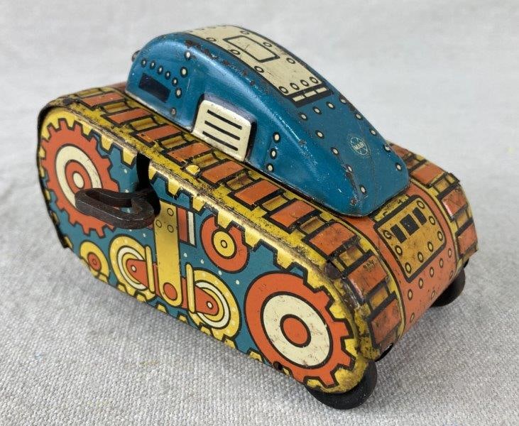 Marx Tin Litho Turn-Over Roll-Over Tank (1 of 9)