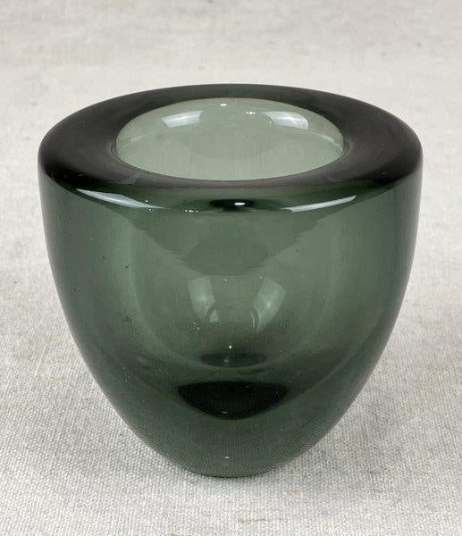 A.D. Copier for Leerdam Green Glass Vase, 1936 (1 of 5)