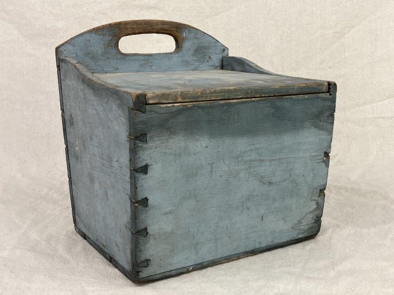 Painted Country Wall Box with Cover (1 of 7)