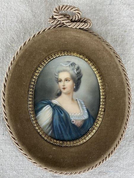 Miniature Portrait Painting of a Lady (1 of 6)