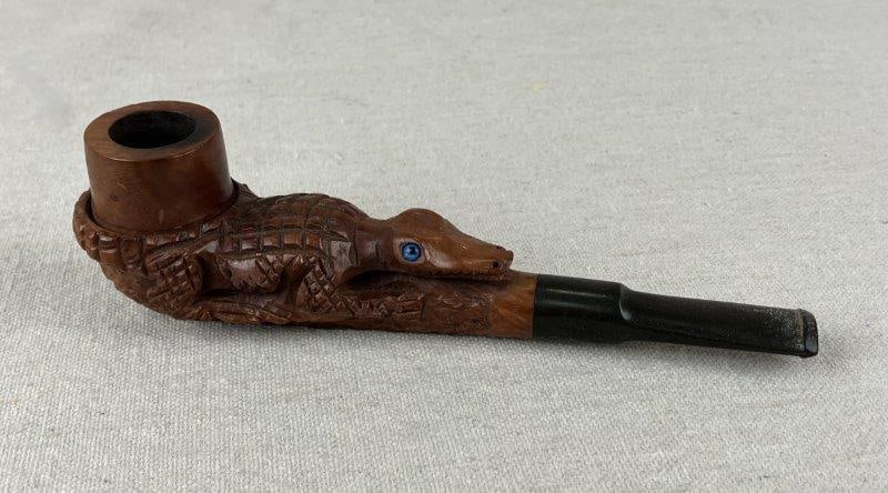 Folk Art Carved Alligator Briar Pipe (1 of 7)
