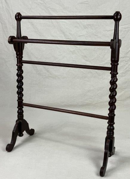 Barley Twist Quilt Rack (1 of 6)