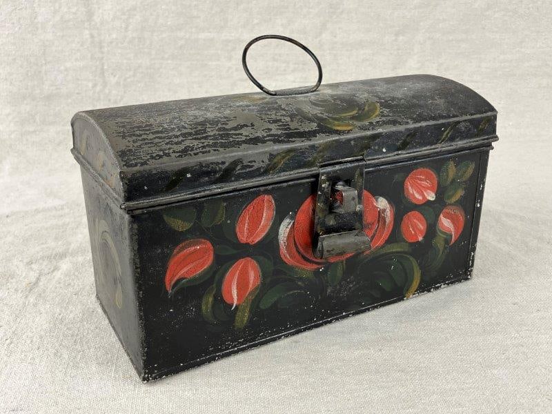 Toleware Box (1 of 9)