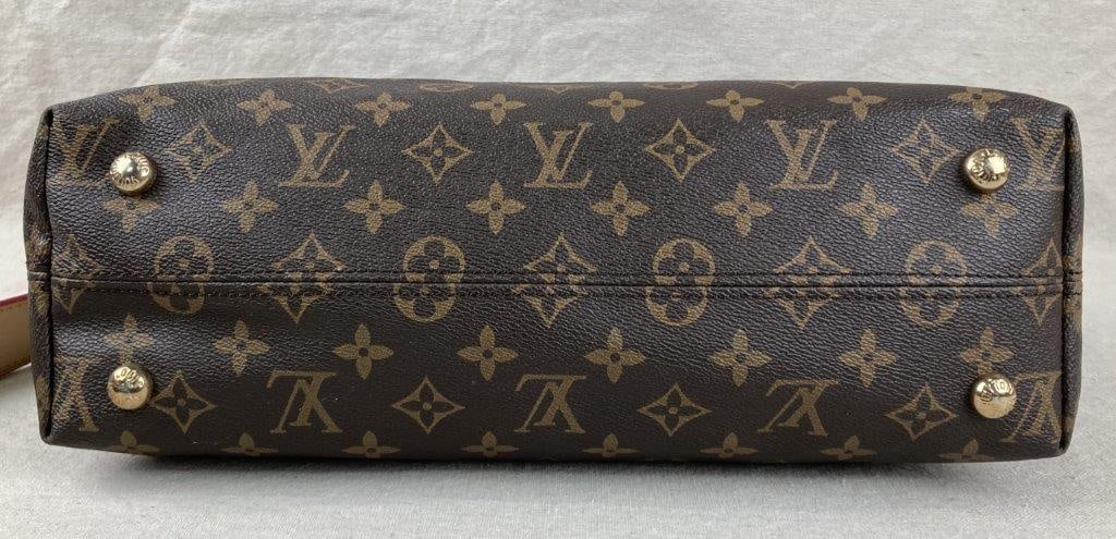 Louis Vuitton Graceful PM Shoulder Bag - 12