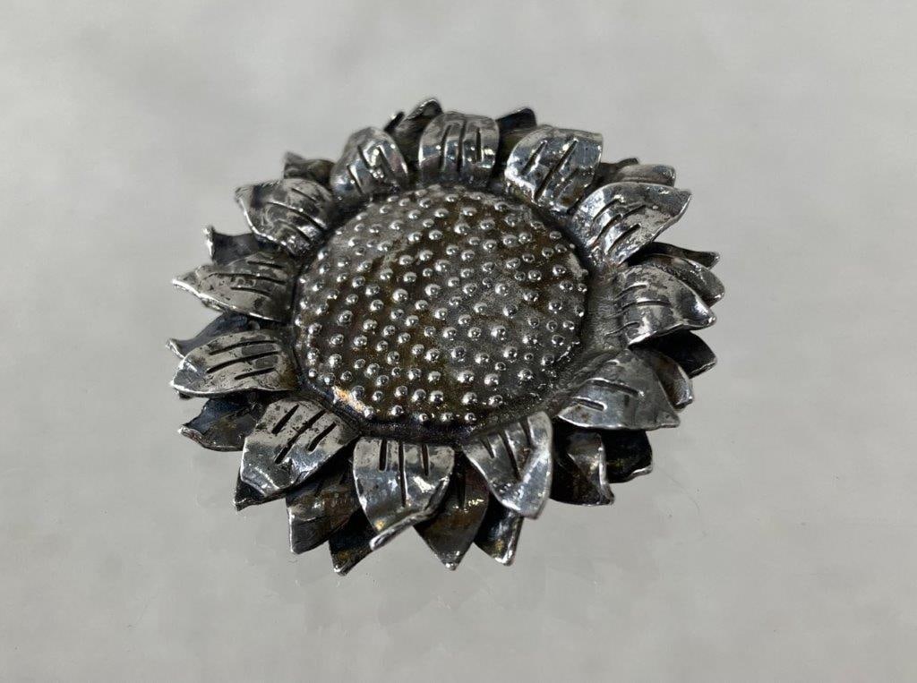 Vintage Sterling Silver Sunflower Brooch - 2
