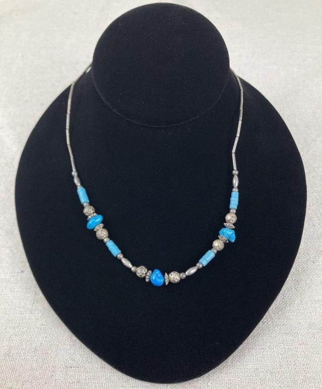 Silvertone Beaded Turquoise Necklace (1 of 3)