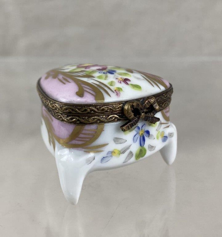 Vintage Limoges Trinket Box (1 of 9)