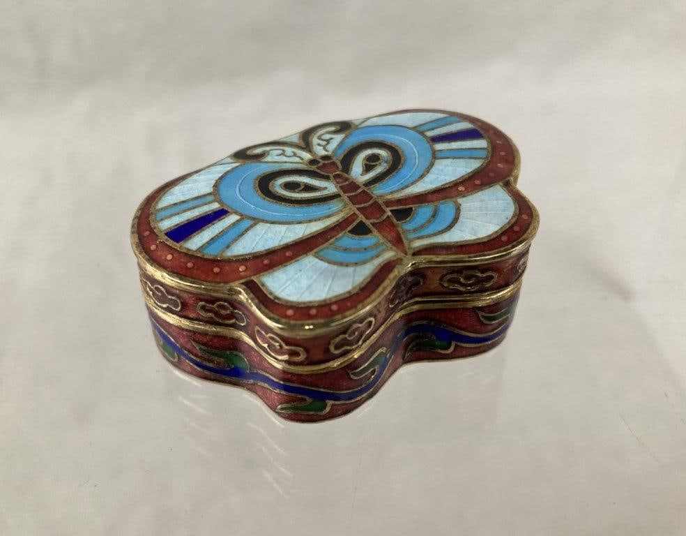 Vintage Chinese Cloisonne Butterfly Trinket Box (1 of 8)