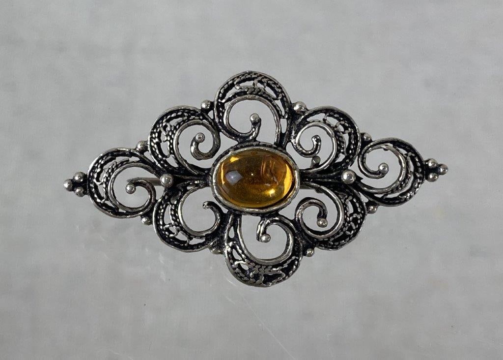 Vintage Silver-tone Filigree Brooch (1 of 3)