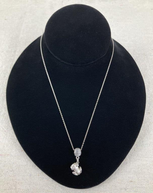 Coqui Sterling Silver Frog Necklace (1 of 5)