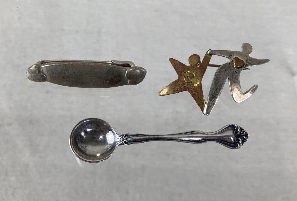 Collection of Vintage Sterling Silver Brooches (1 of 8)