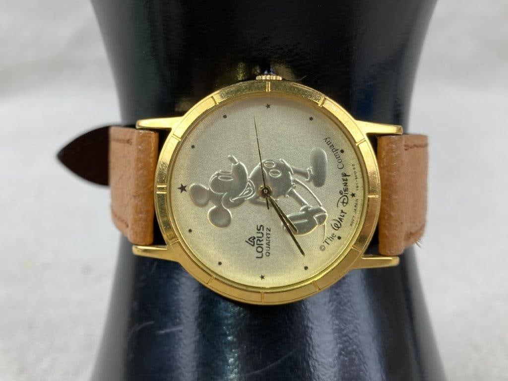 Two Disney Lorus Wristwatches - 3
