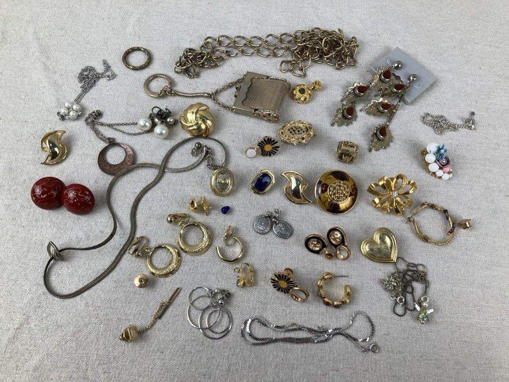 Jewelry Assortment (1 of 7)