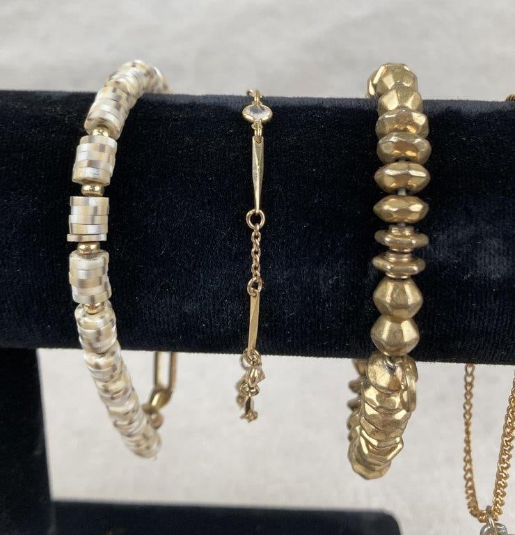 Fourteen-Piece Goldtone Costume Jewelry Assortment - 9