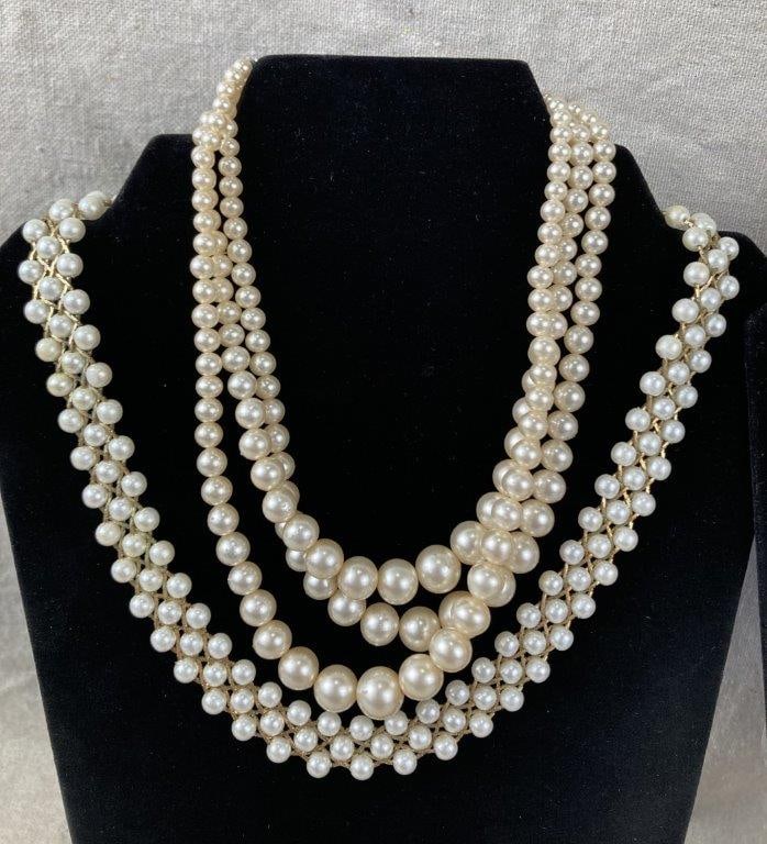 Five Beaded Necklace Designs Including Faux Pearl - 2
