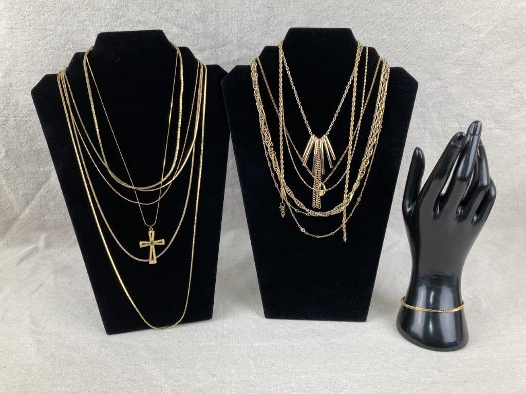 Goldtone Jewelry Assortment (1 of 7)