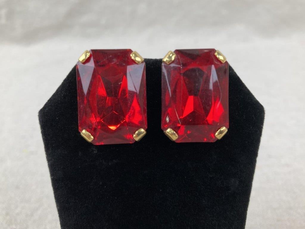 Vintage Goldtone Costume Jewelry Earrings with Red Rhinestones (1 of 2)