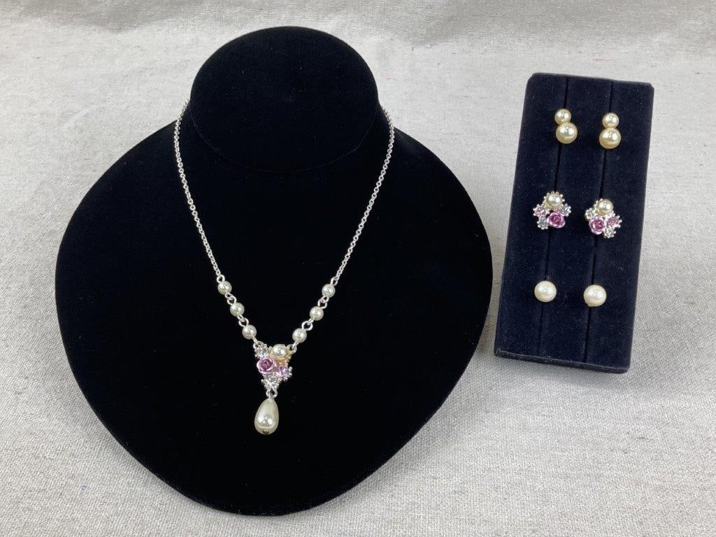 Faux Pearl Necklace and Earring Assortment (1 of 8)