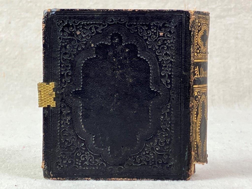 Late 19th Century J. E. Tilton and Co Gem Tintype Photo Album - 4