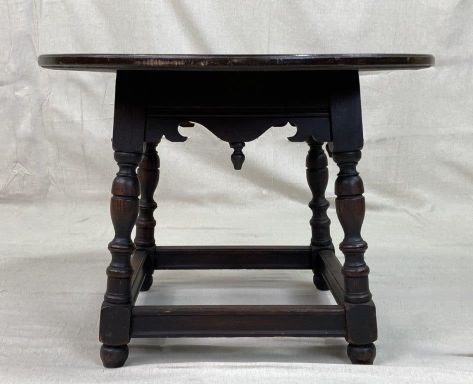 19th Century English Oak Table - 7