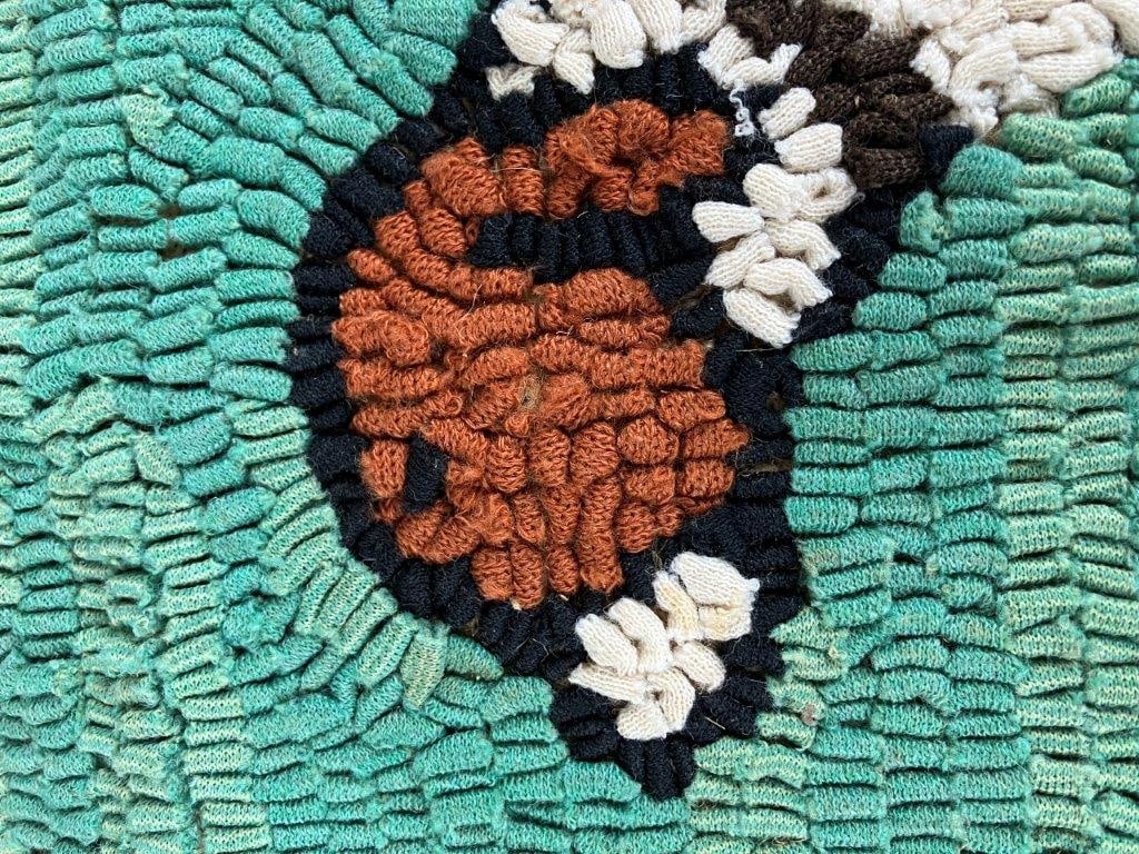 Antique Folk Art Hooked Hunting Dog Rug - 2