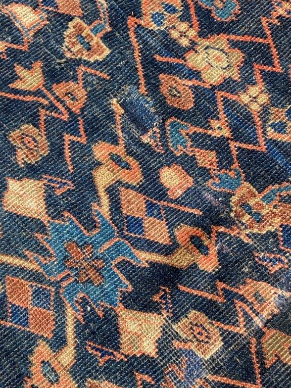 Hand-Knotted Sarouk Rug - 2