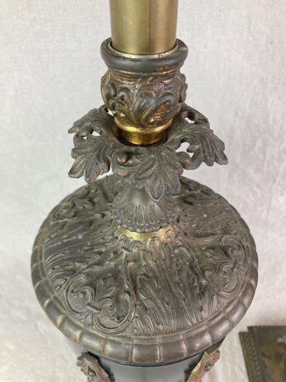 Pair of 19th Century Neoclassical Style Urn Lamps - 11