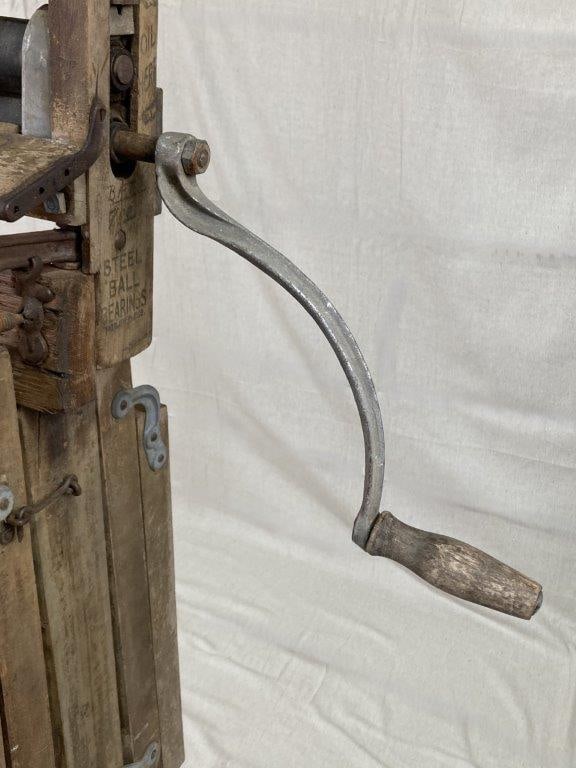 Antique Anchor Brand Folding Bench Clothes Wringer - 4