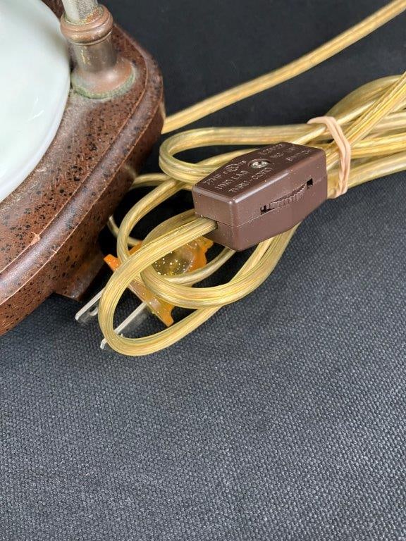 Two Japanese Porcelain Figural Lamps - 15