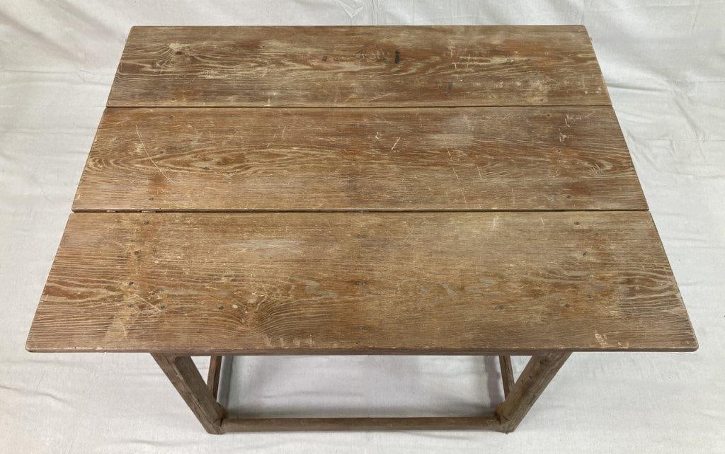 Country One-Drawer Table - 2